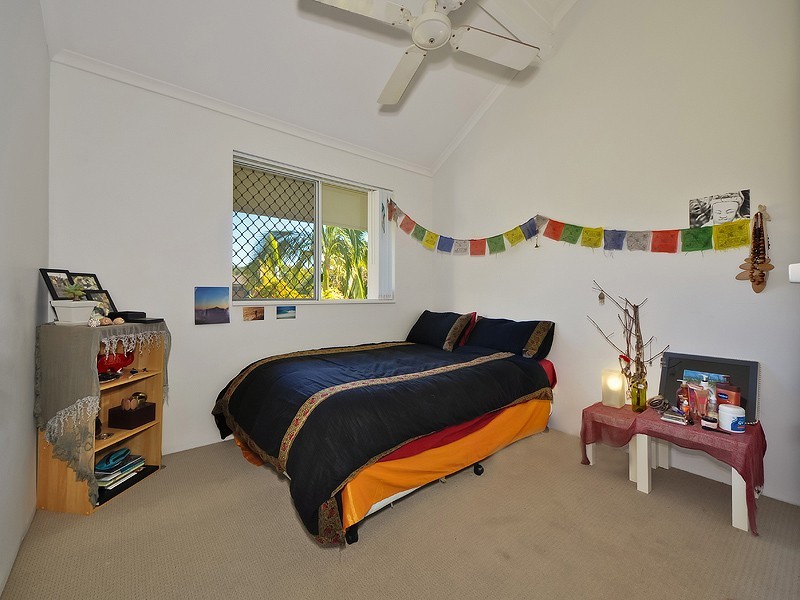 2/17 Margit Cr, Sunrise Beach QLD 4567