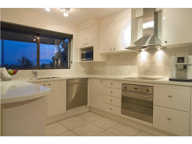 80 Noosa Parade, Noosa Heads QLD 4567