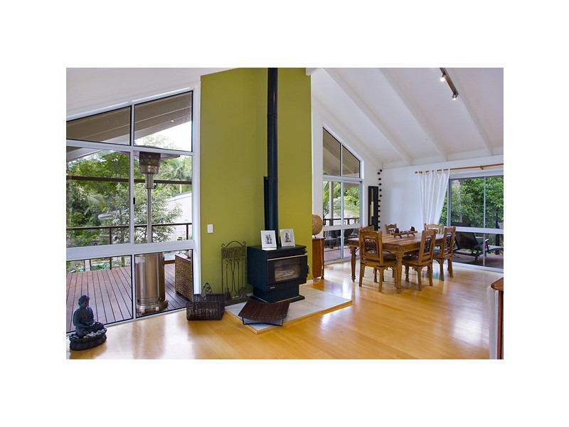 6 MOONARE CR, Noosa Heads QLD 4567