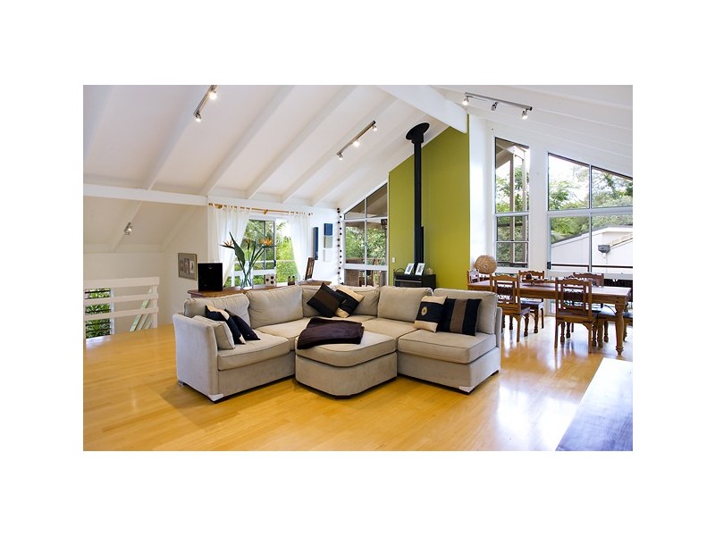 6 MOONARE CR, Noosa Heads QLD 4567