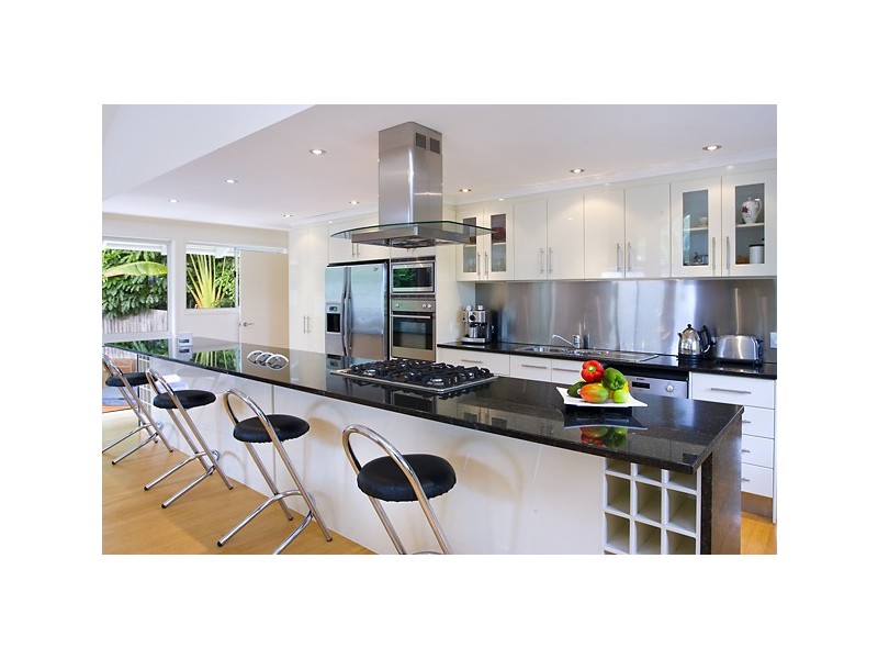 6 MOONARE CR, Noosa Heads QLD 4567