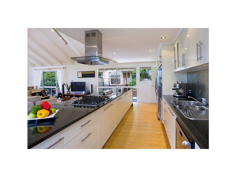 6 MOONARE CR, Noosa Heads QLD 4567