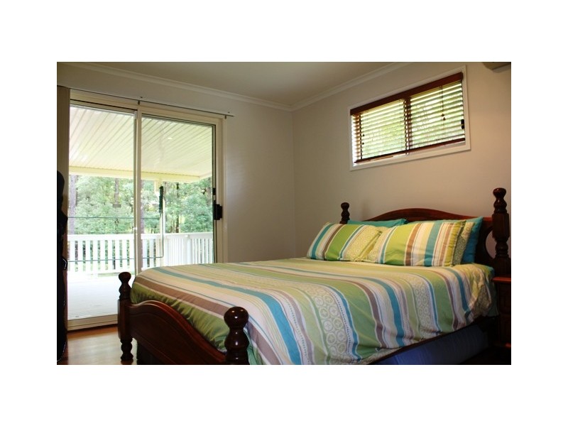 2 Sunrise Rd, Tinbeerwah QLD 4563