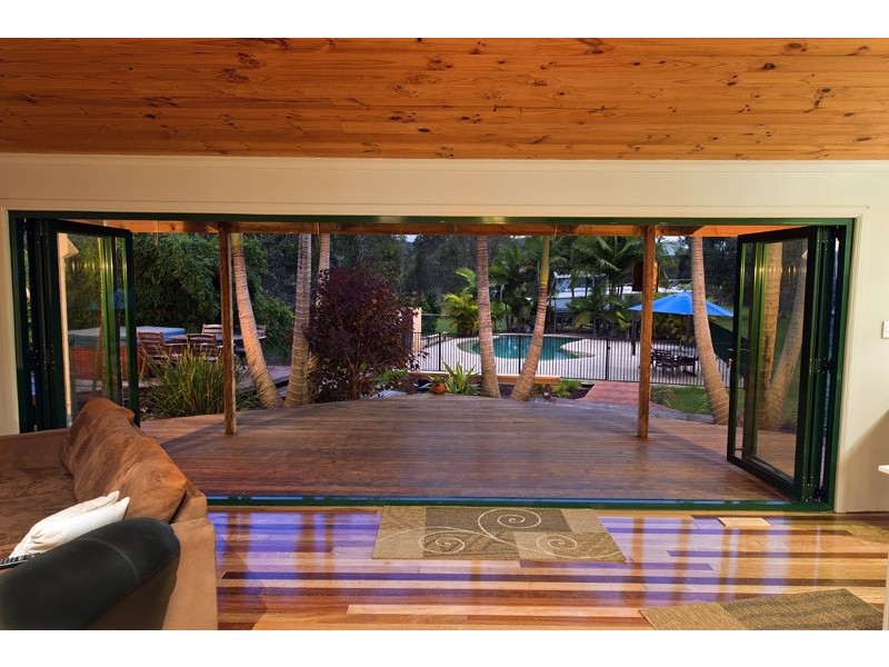 3 Silverdale Crt, Cooroibah QLD 4565