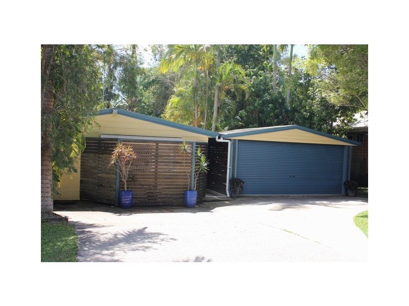 25 McNab Ave, Tewantin QLD 4565