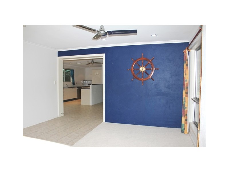 25 McNab Ave, Tewantin QLD 4565
