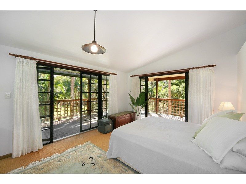 36 McIntyre Lane, Tinbeerwah QLD 4563