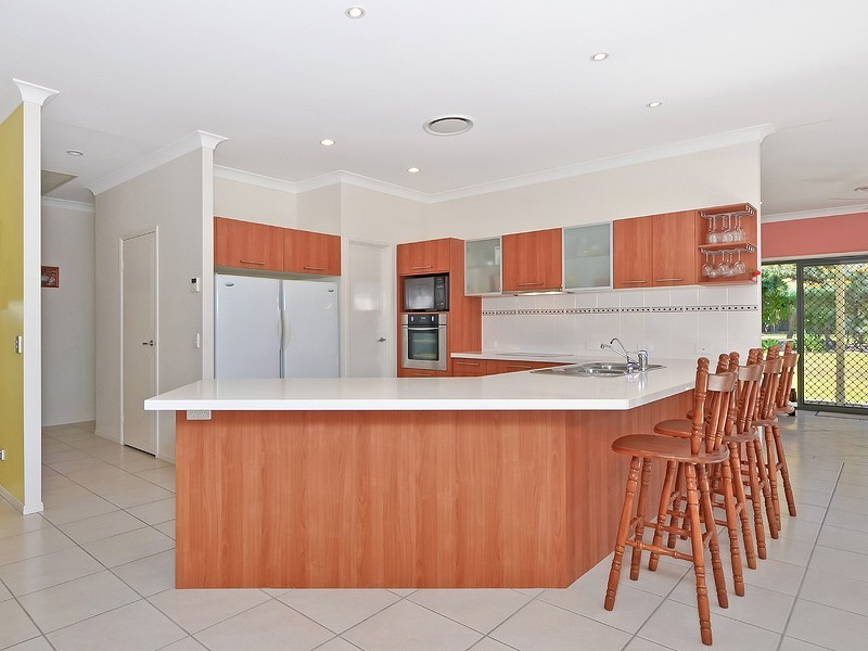 33 Edington Drive, Cooroibah QLD 4565