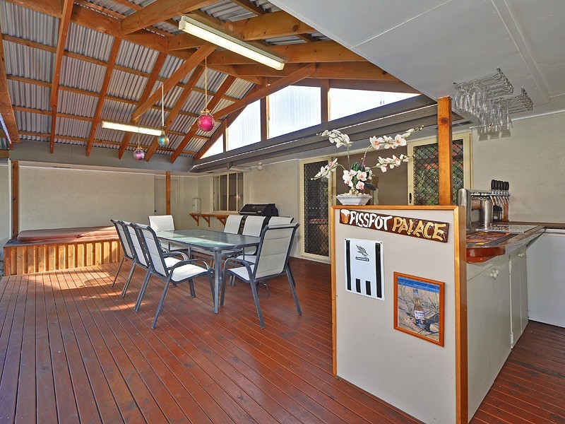 5 McKenna Crt, Noosaville QLD 4566
