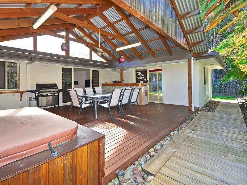 5 McKenna Crt, Noosaville QLD 4566