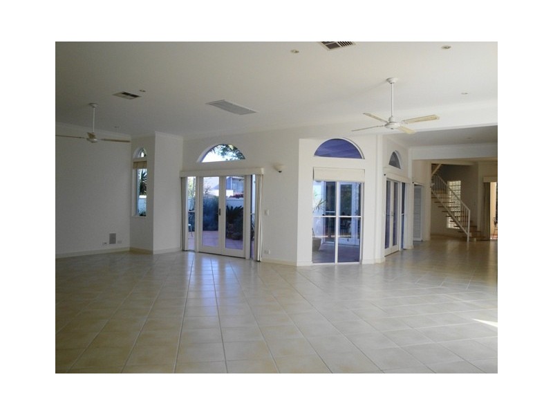 Noosa Waters QLD 4566