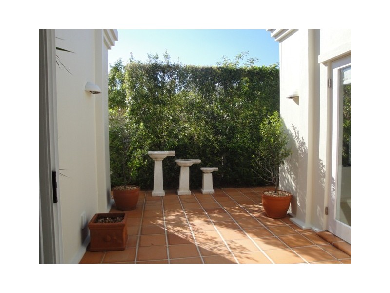 Noosa Waters QLD 4566