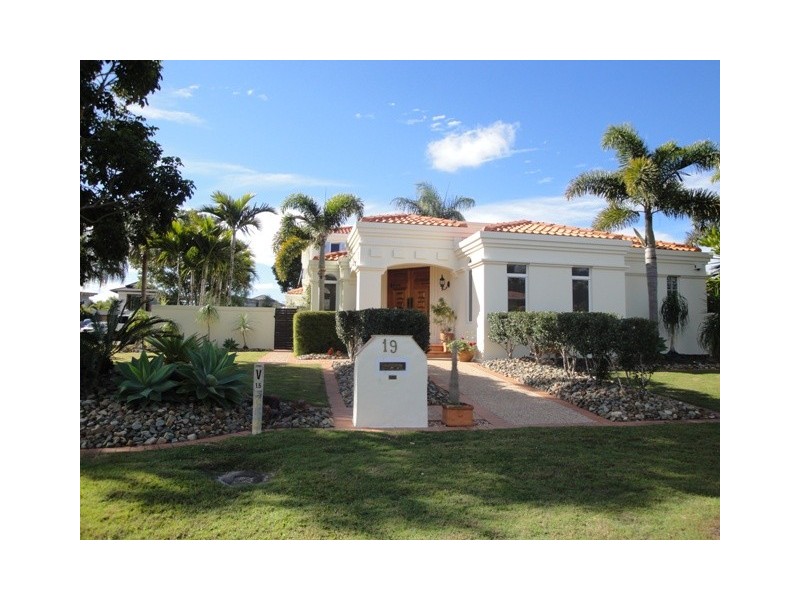 Noosa Waters QLD 4566