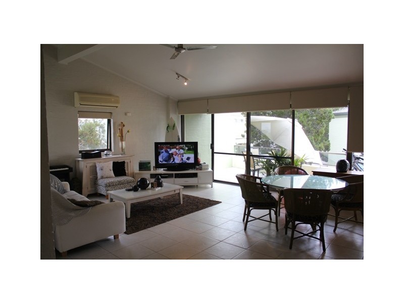 10-28 Viewland Dr, Noosa Heads QLD 4567