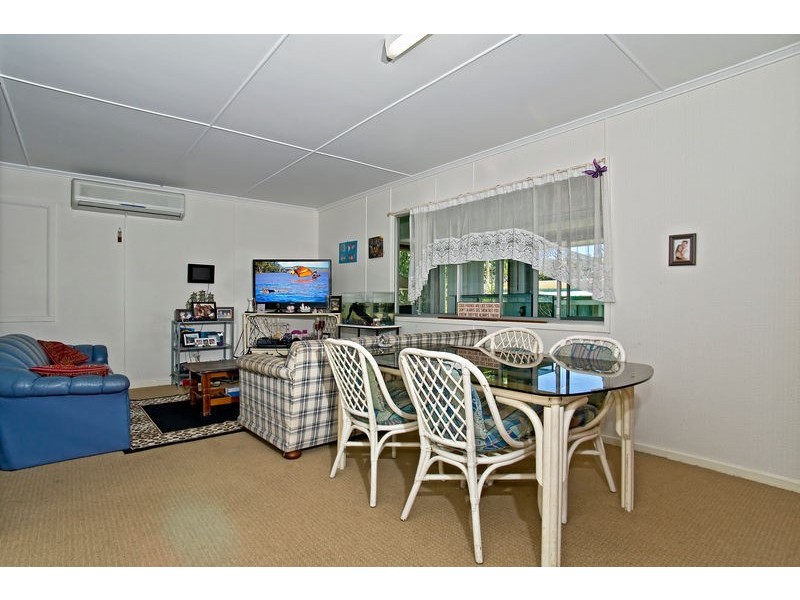 25 Edward Street, Noosaville QLD 4566