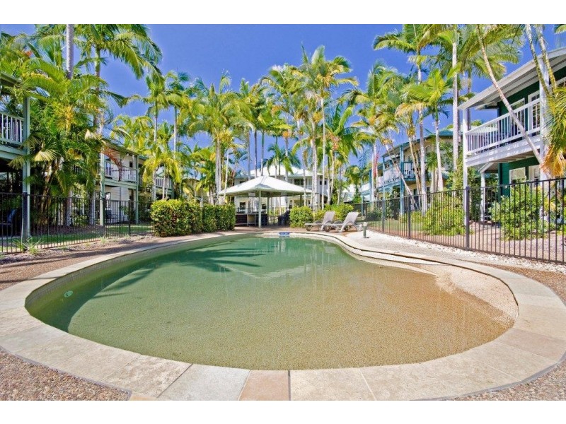 12 Robert Street, Noosaville QLD 4566