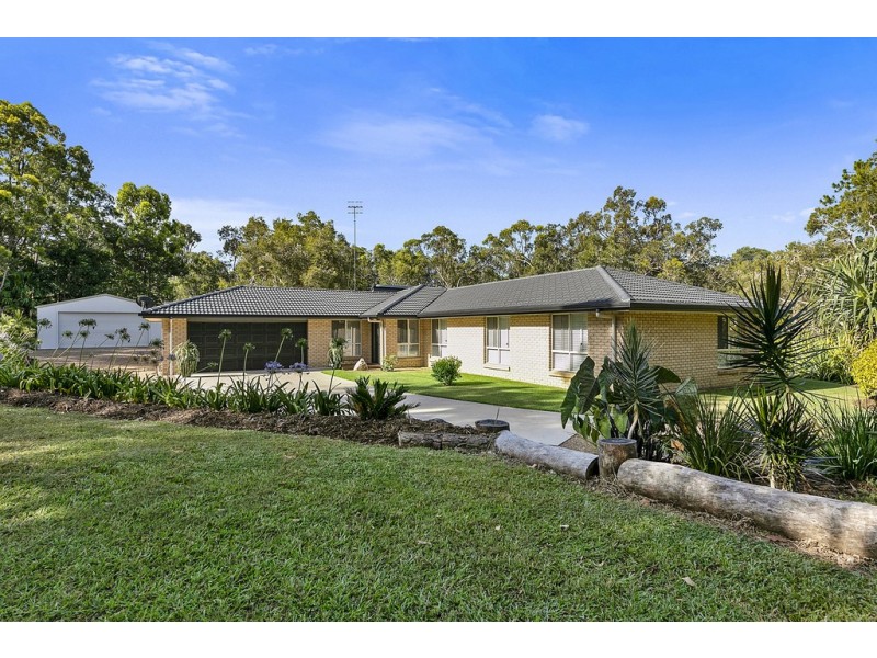 11 Lakeside Drive, Cooroibah QLD 4565