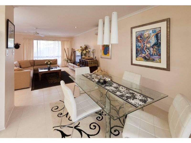 10 Wylah Street, Noosaville QLD 4566