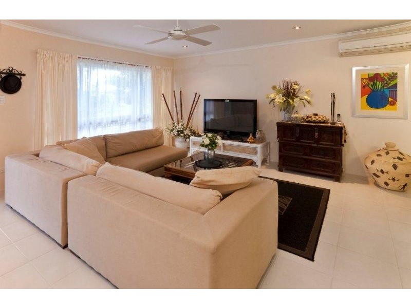 10 Wylah Street, Noosaville QLD 4566