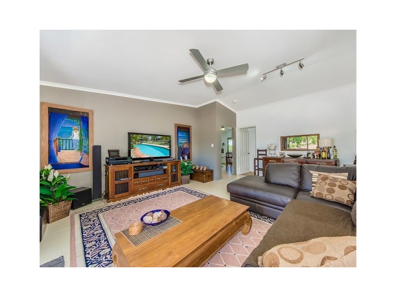 9A Amaroo Place, Cooroibah QLD 4565