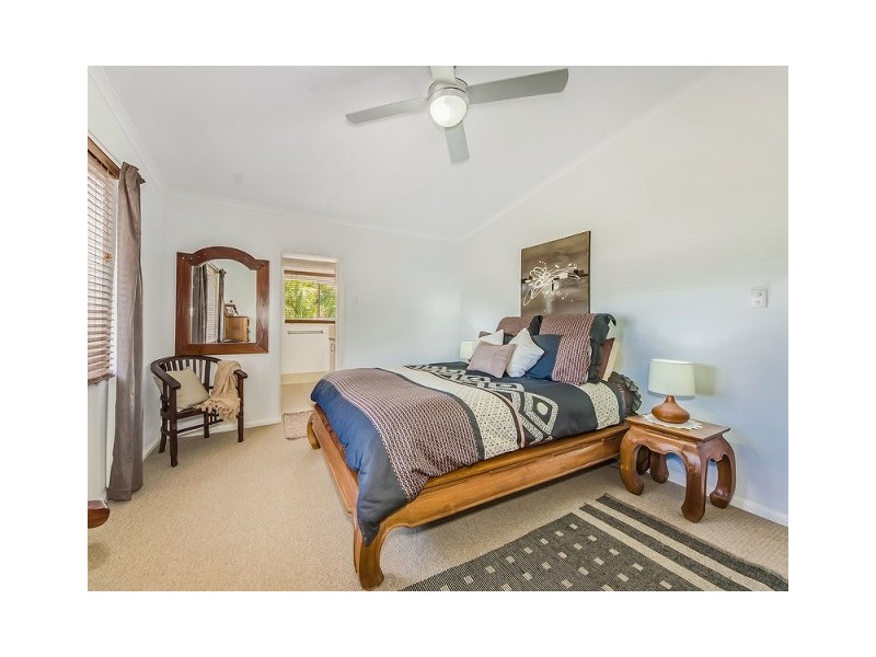 9A Amaroo Place, Cooroibah QLD 4565