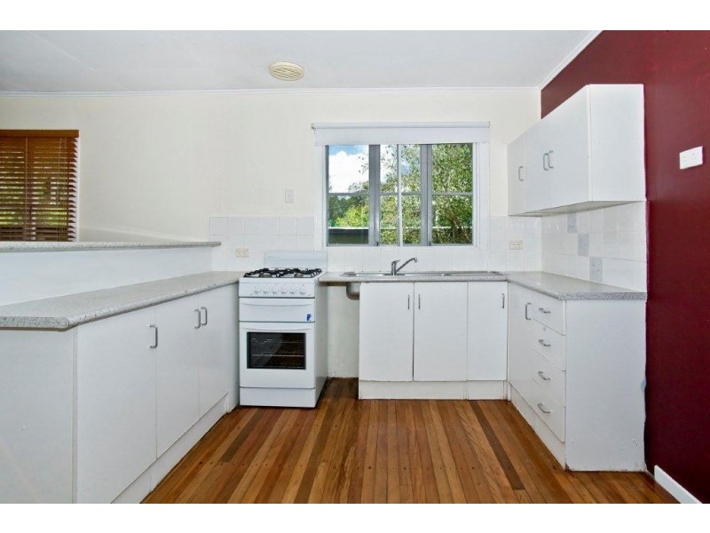 38 Pines Avenue, Cooroibah QLD 4565