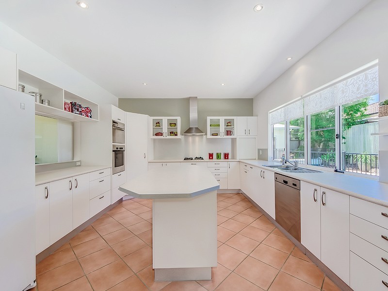 14 Dun Street, Tewantin QLD 4565