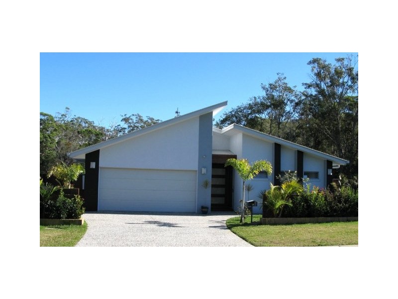 5 Pardon Place, Noosaville QLD 4566