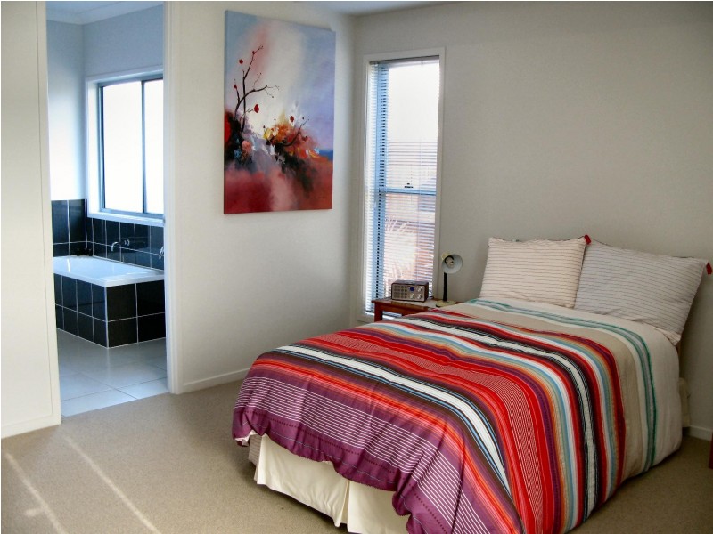 5 Pardon Place, Noosaville QLD 4566