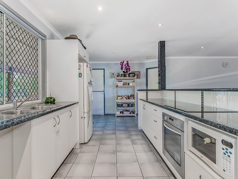 99 Woodhaven Way, Cooroibah QLD 4565