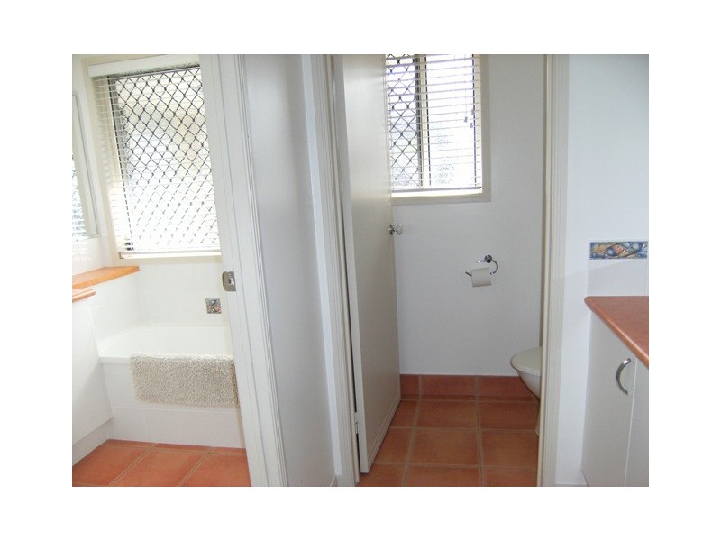 21 Leafhaven Drive, Tewantin QLD 4565