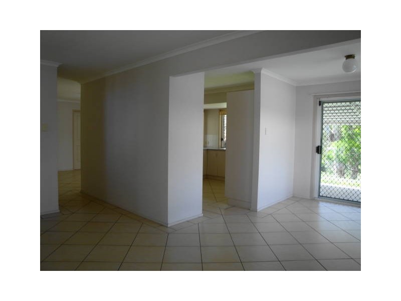 61 Hooper Crescent, Tewantin QLD 4565