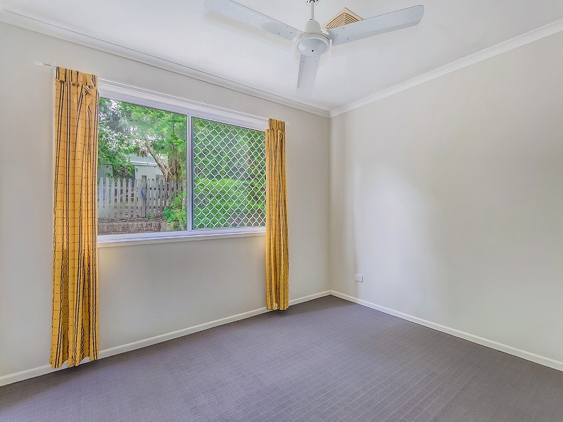 10 Pines Avenue, Cooroibah QLD 4565