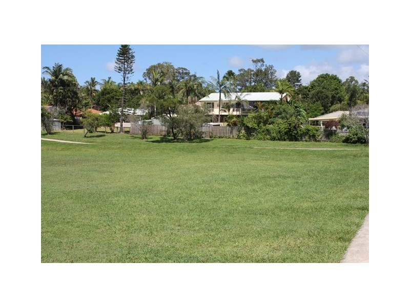 4 River Road, Tewantin QLD 4565
