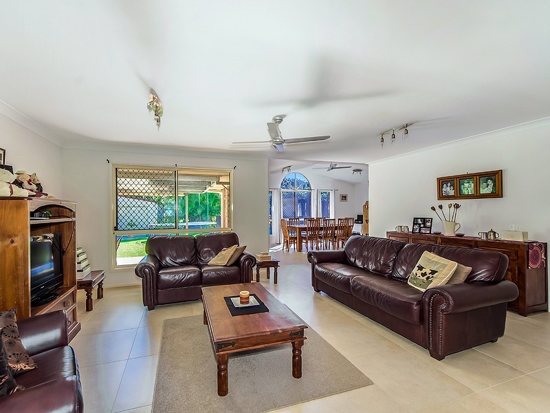 52 Outlook Drive, Tewantin QLD 4565