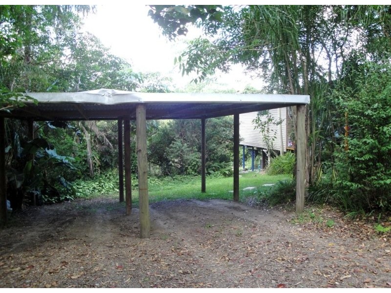 230 Gumboil Road, Tinbeerwah QLD 4563