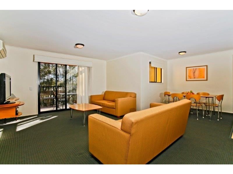 3 Hilton Terrace, Noosaville QLD 4566