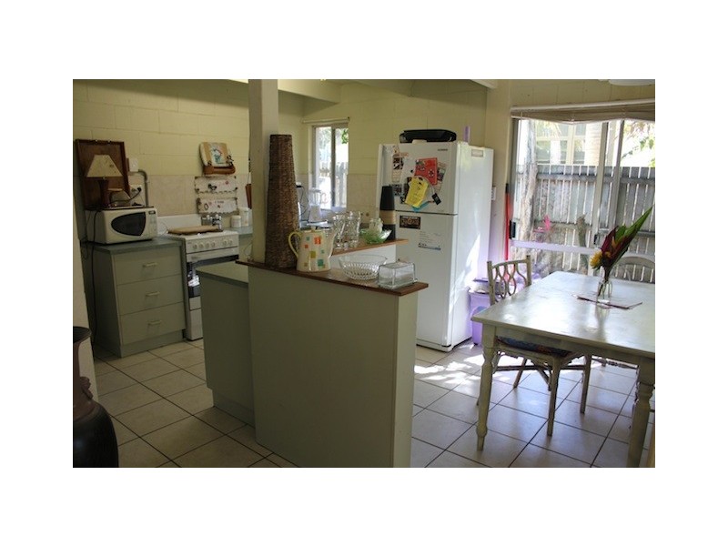 22 Pines Avenue, Cooroibah QLD 4565