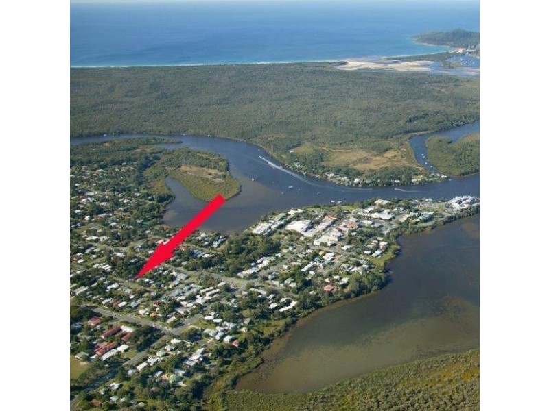 21 Hendry Street, Tewantin QLD 4565