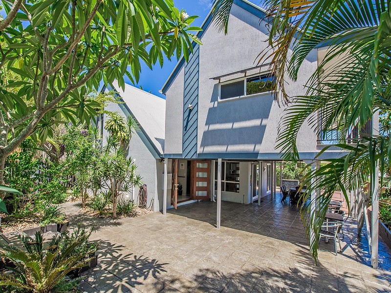 Sunrise Beach QLD 4567