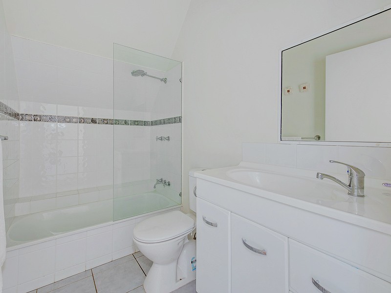 Sunrise Beach QLD 4567