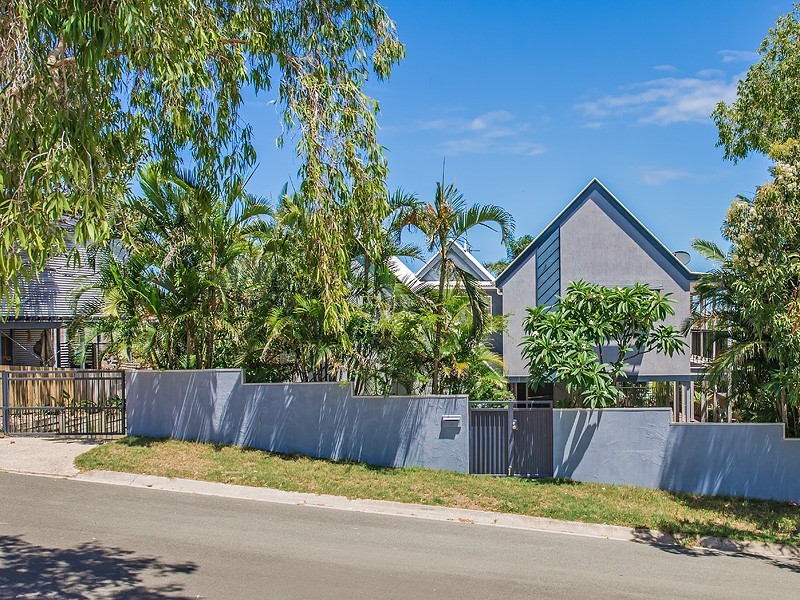 Sunrise Beach QLD 4567