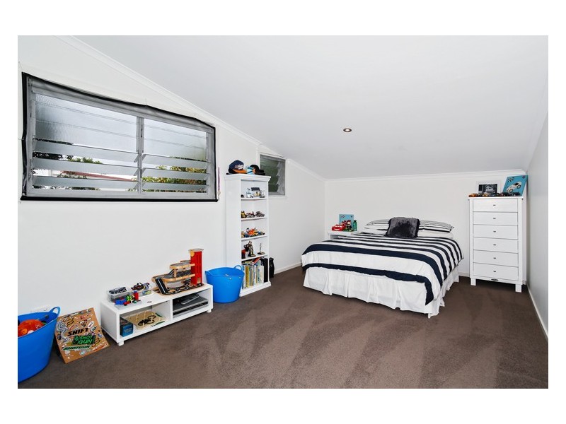 33 Newfield, Sunrise Beach QLD 4567