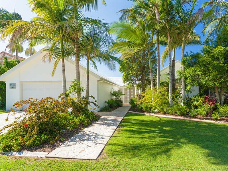 5 Riverbreeze Ave, Noosa Waters QLD 4566