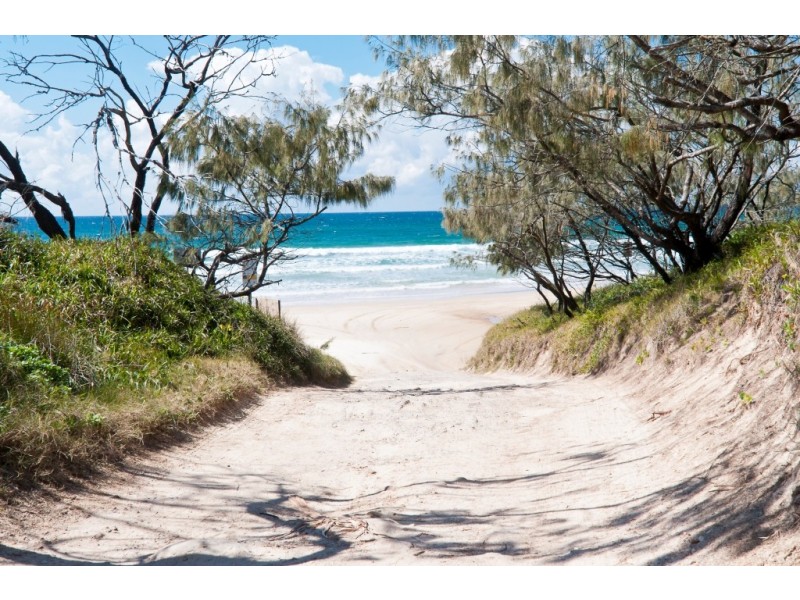 5 Mackerel Street, Noosa North Shore QLD 4565