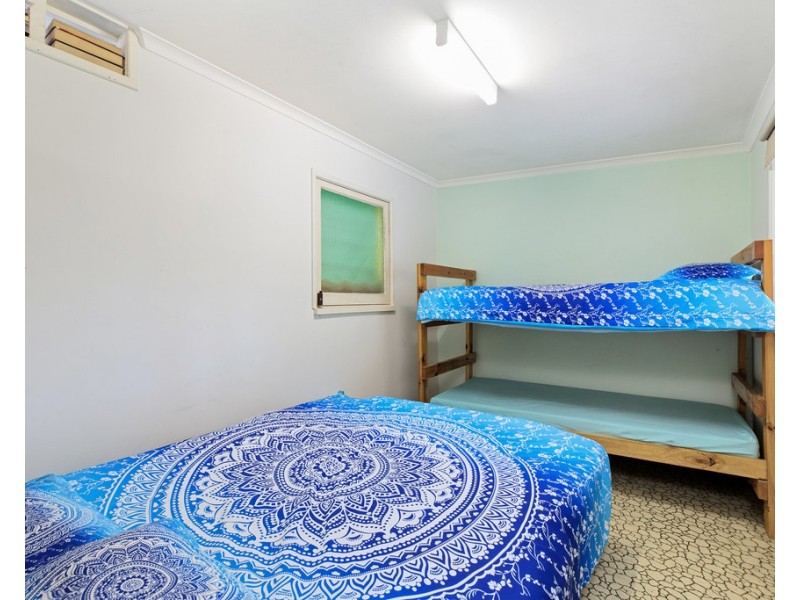 20 Esplanade, Noosa North Shore QLD 4565
