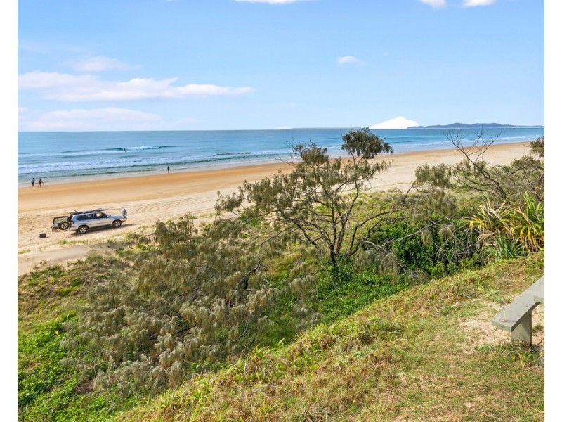 20 Esplanade, Noosa North Shore QLD 4565