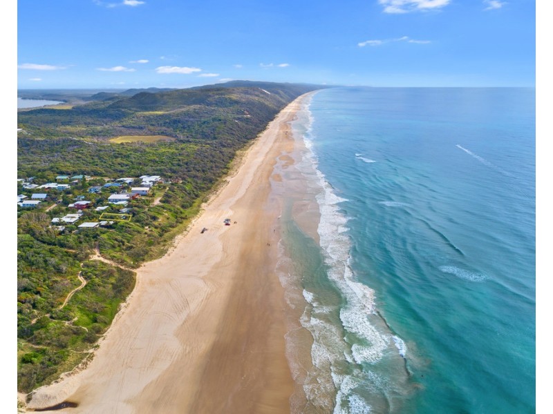 20 Esplanade, Noosa North Shore QLD 4565
