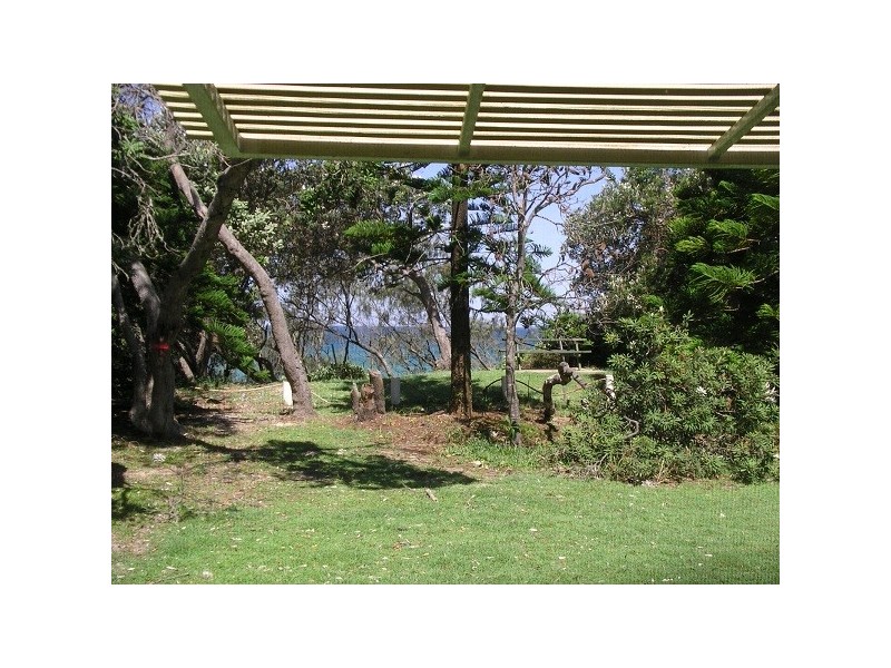 2 THE ESPLANADE, Noosa North Shore QLD 4565