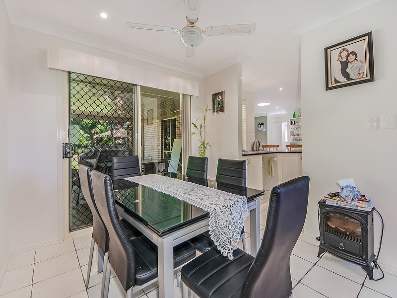 27 Ashgrove Drive, Cooroy QLD 4563